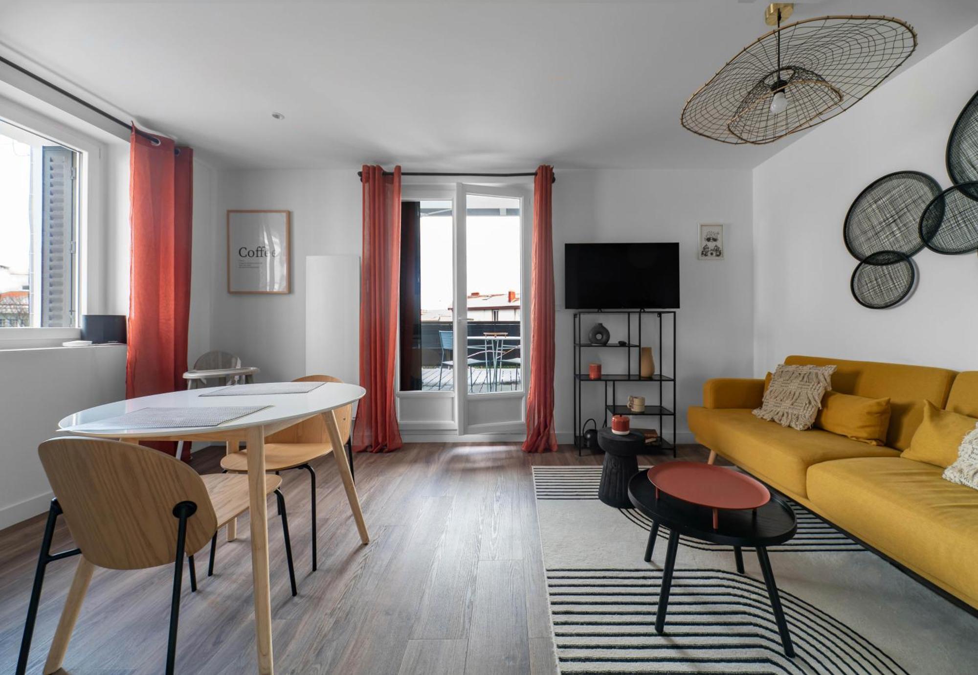 Residence Leon Blum - Appartements Design - Parking แคลร์มงต์-แฟร์รองด์ ภายนอก รูปภาพ